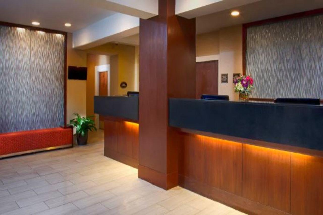 Hotel Doubletree By Hilton Norwalk Exteriér fotografie