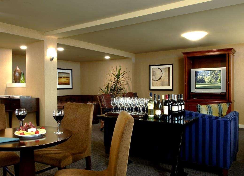 Hotel Doubletree By Hilton Norwalk Exteriér fotografie