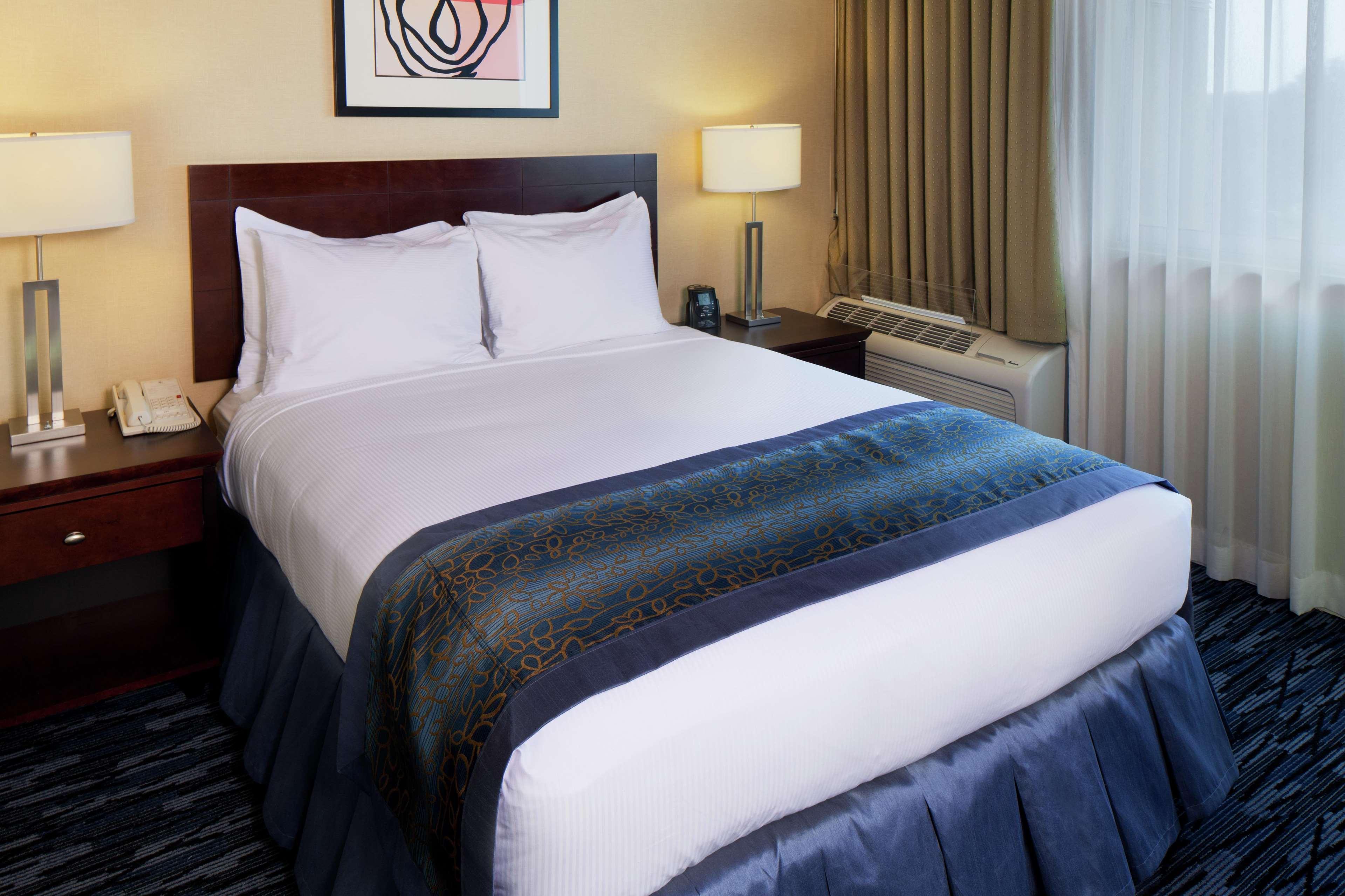 Hotel Doubletree By Hilton Norwalk Exteriér fotografie