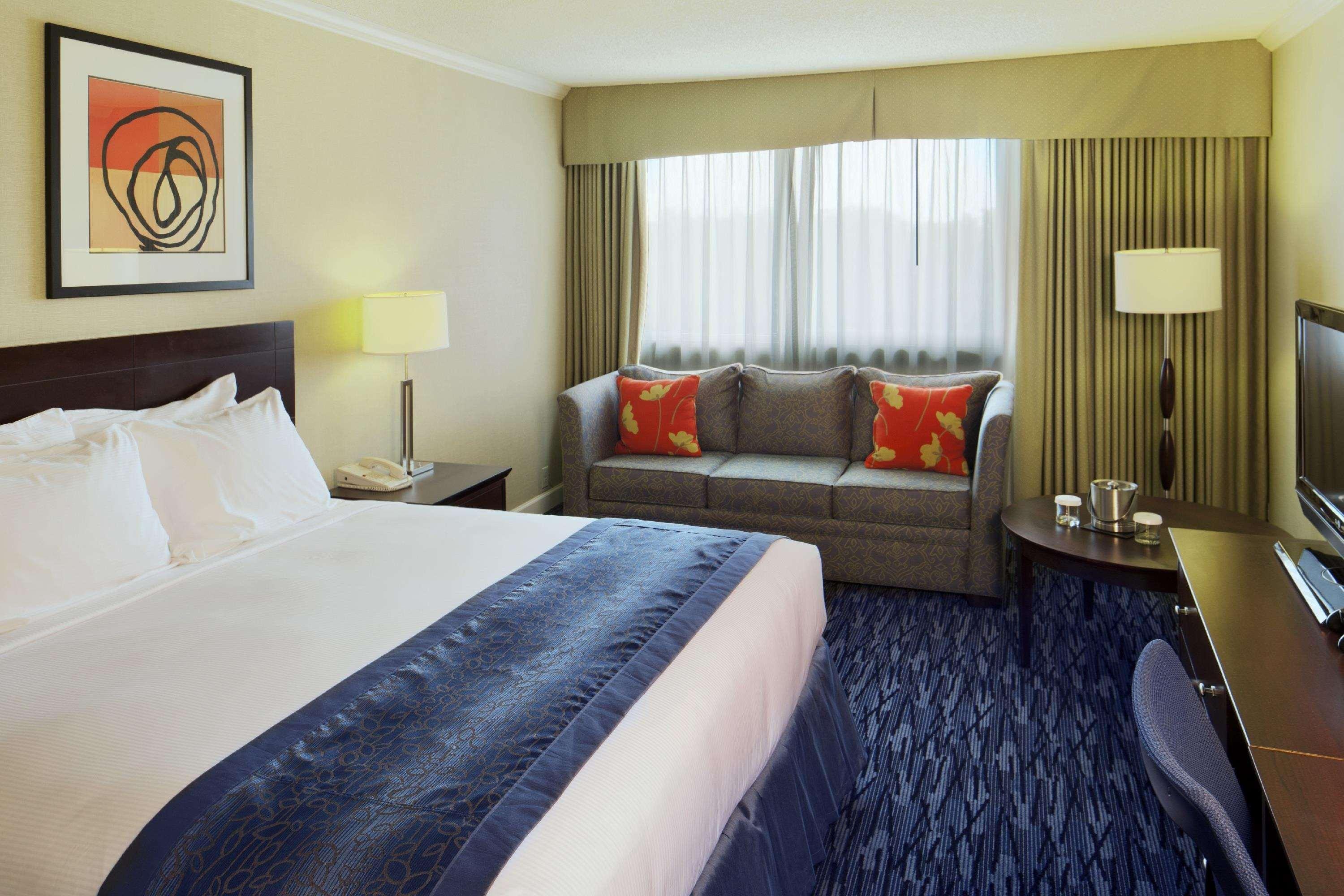 Hotel Doubletree By Hilton Norwalk Pokoj fotografie