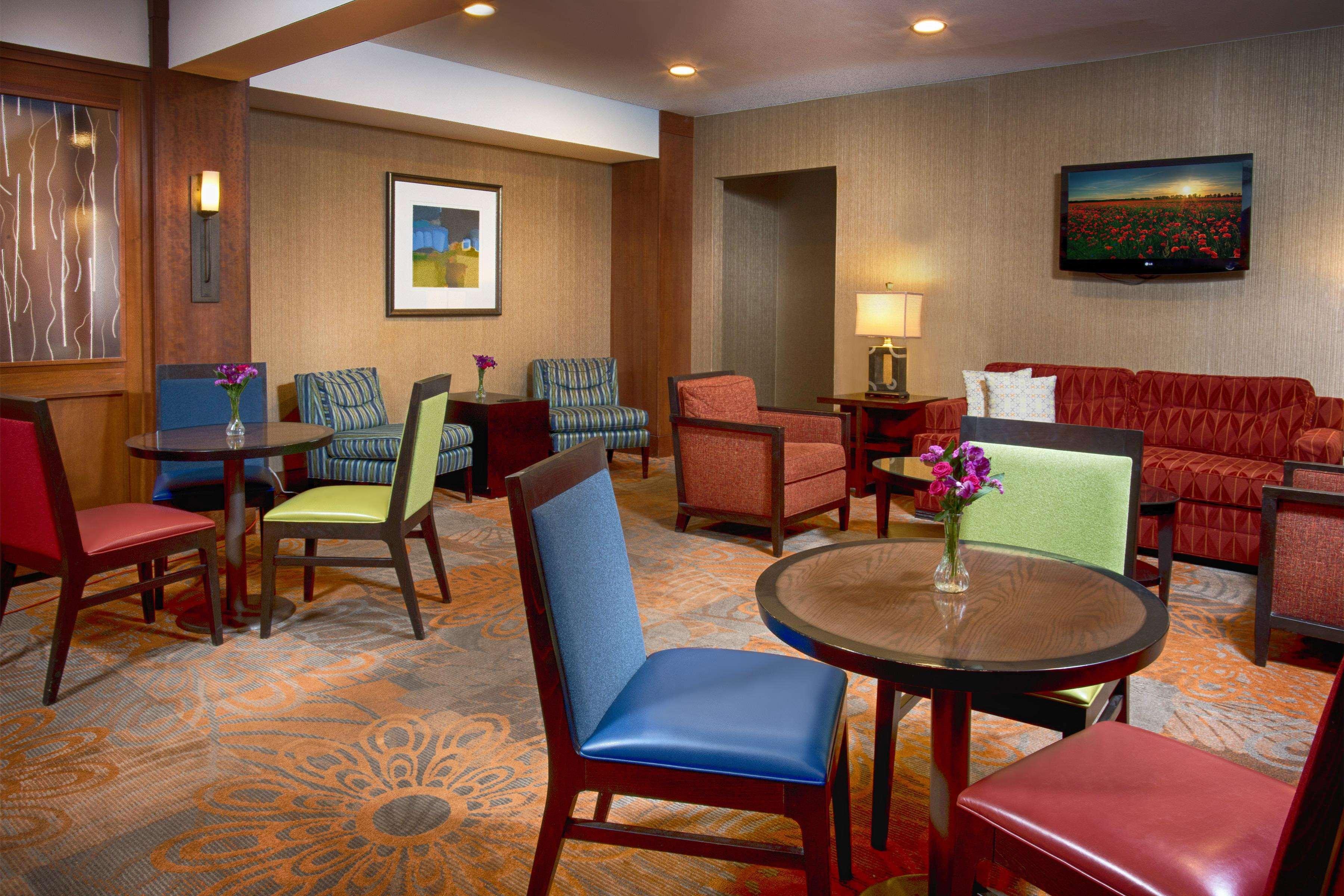 Hotel Doubletree By Hilton Norwalk Exteriér fotografie
