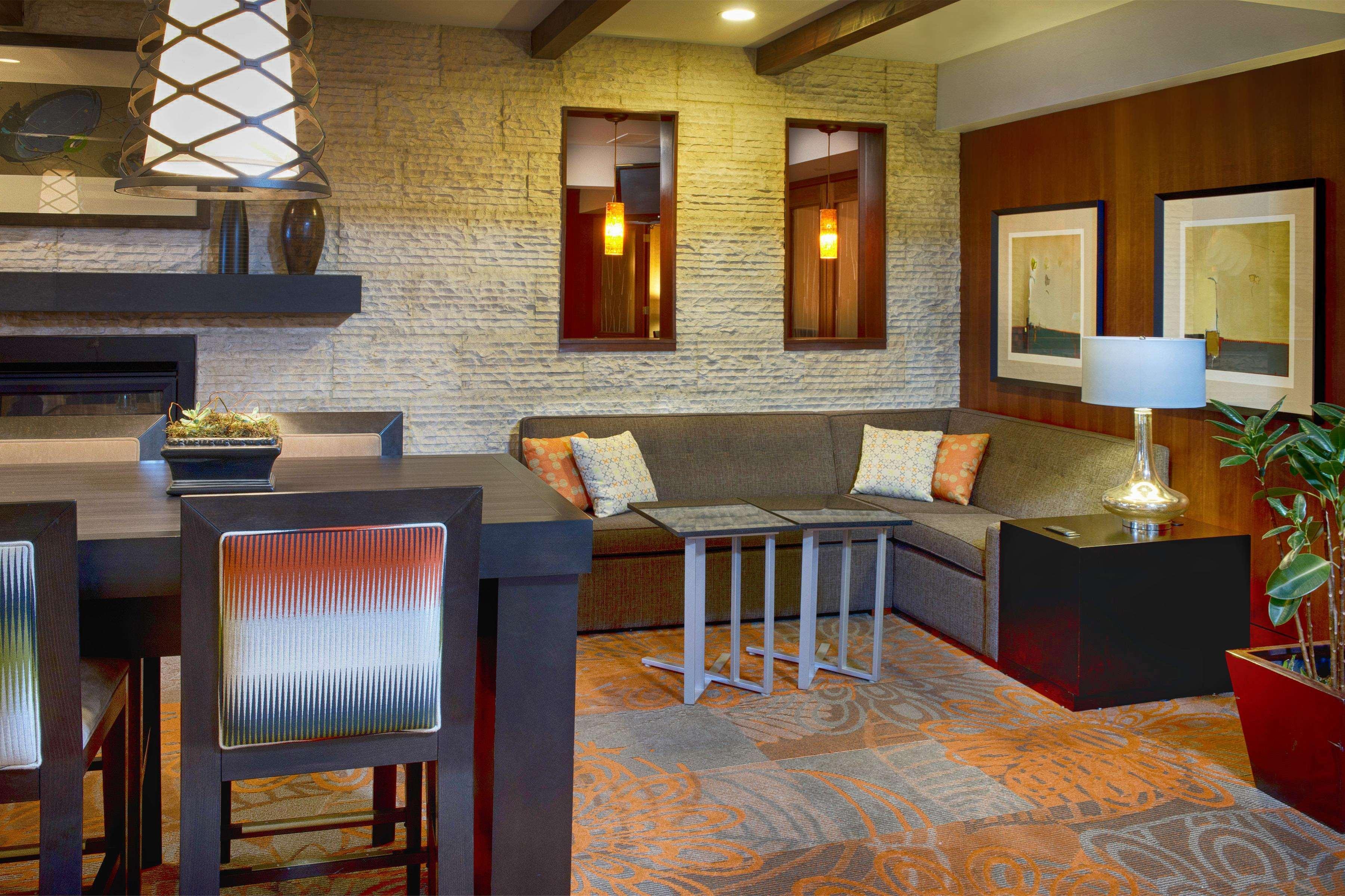 Hotel Doubletree By Hilton Norwalk Exteriér fotografie