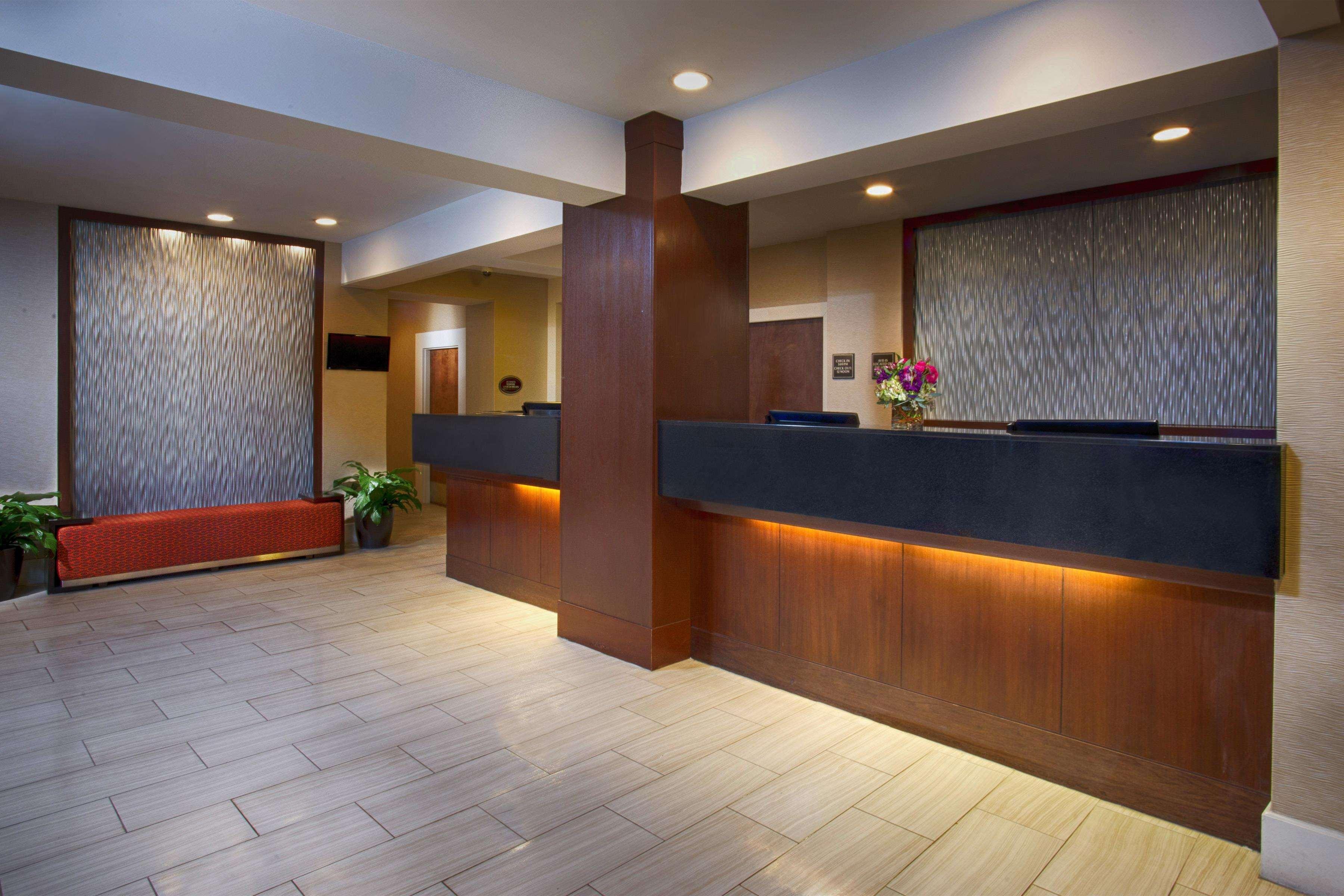 Hotel Doubletree By Hilton Norwalk Exteriér fotografie