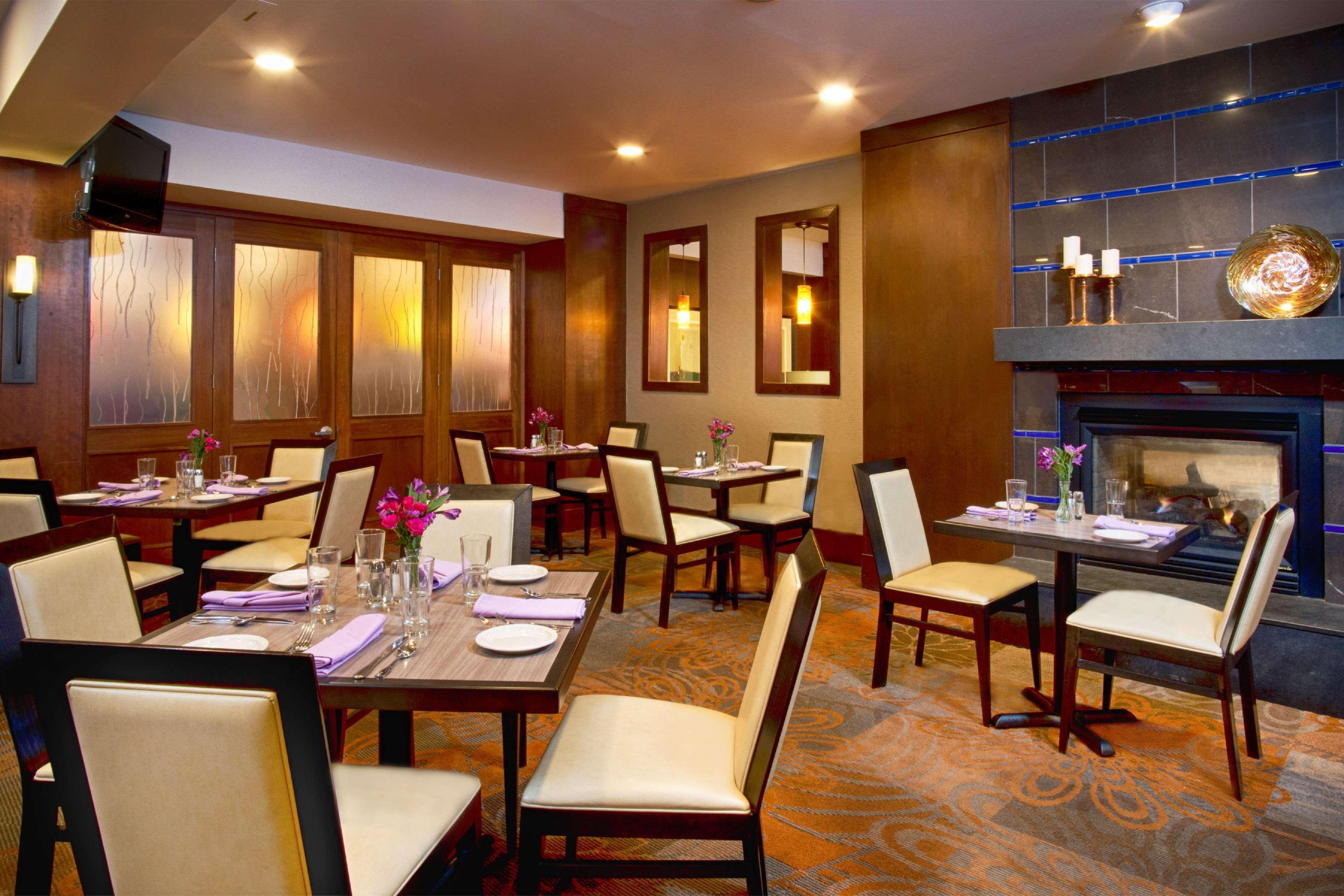 Hotel Doubletree By Hilton Norwalk Exteriér fotografie