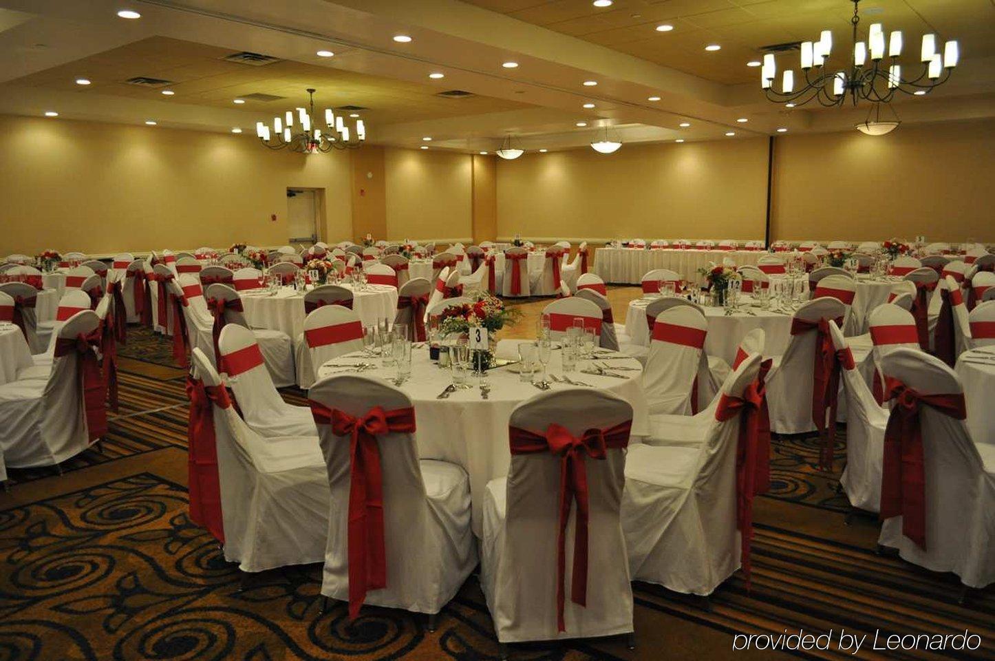 Hotel Doubletree By Hilton Norwalk Restaurace fotografie